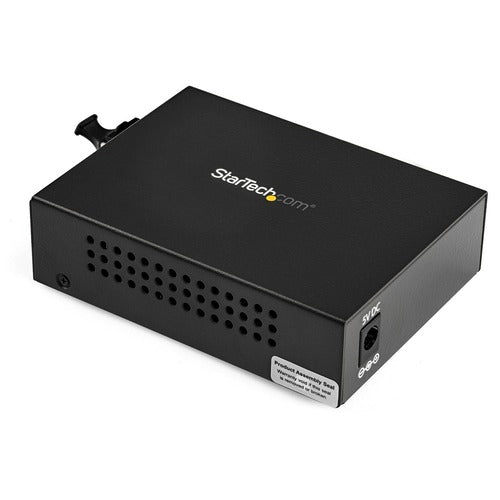 StarTech.com Gigabit Ethernet Fiber Media Converter - Compact - 850nm MM LC - 550m MCM1110MMLC